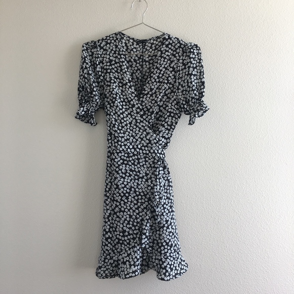 ✅PENELOPE Floral Wrap Mini Dress - Picture 2 of 3